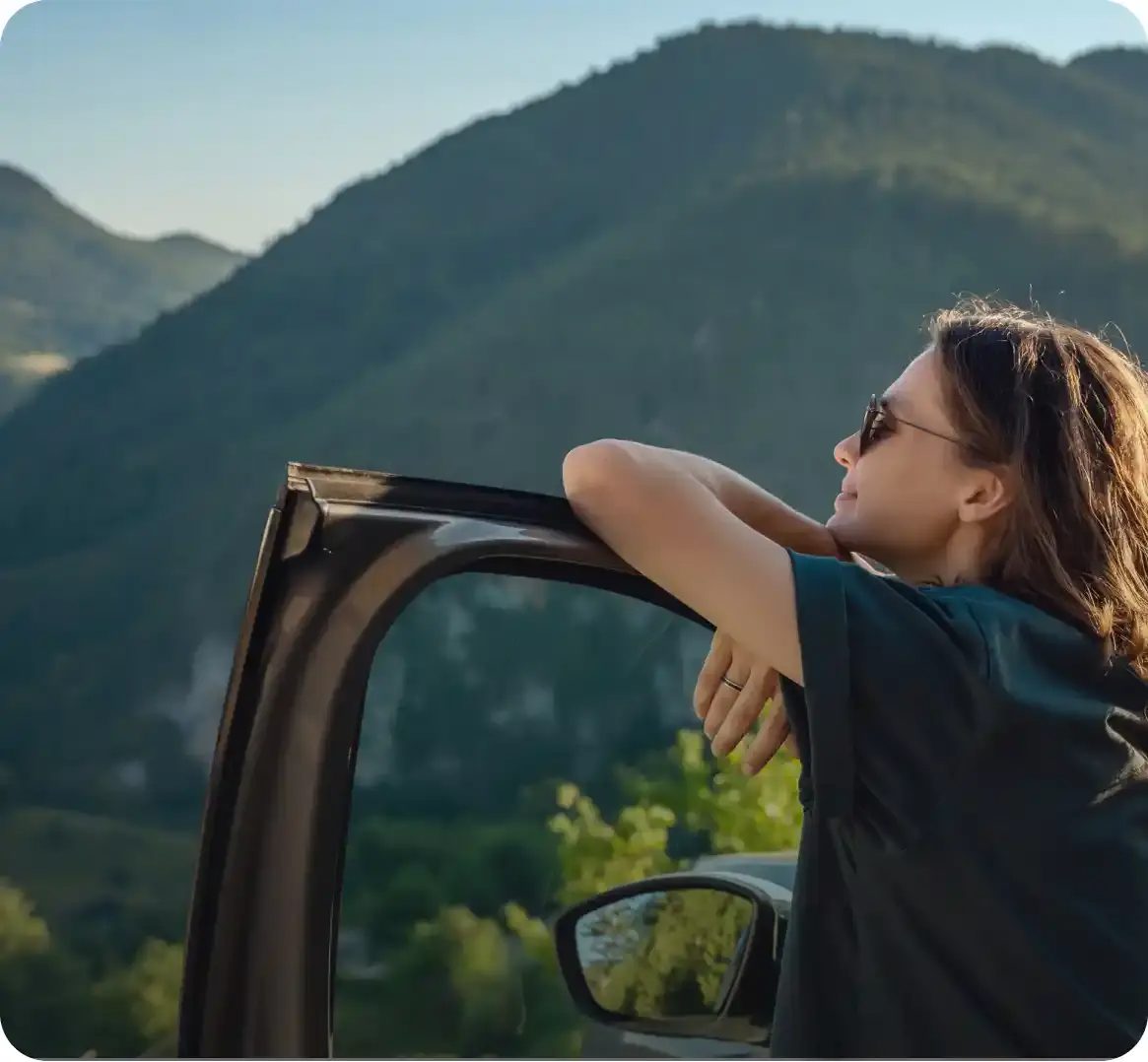 Conductrice au volant