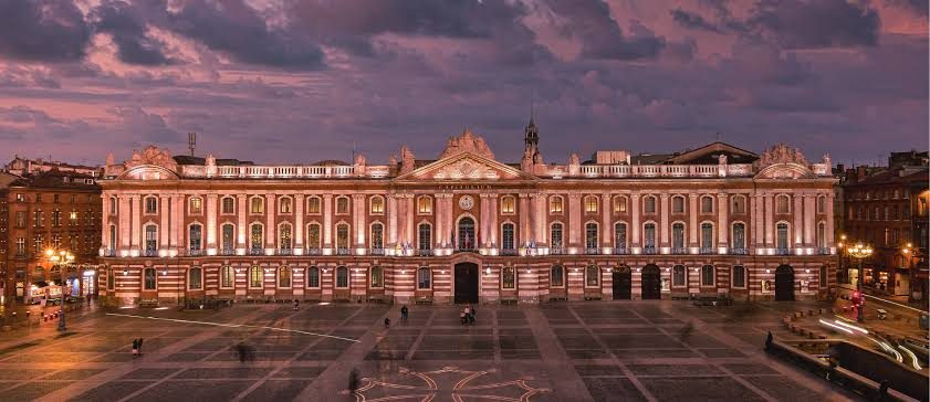 Abonnement voiture à Toulouse — Glitch